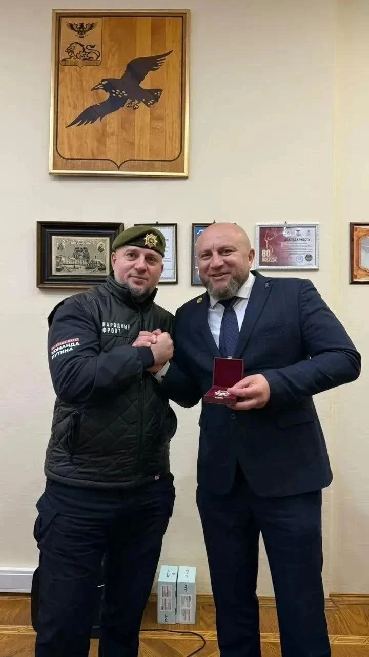 Главу Грайворонского округа наградили серебряным орденом «Ахмат-Спецназ»