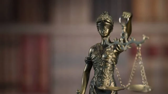 КС РФ обязал законодателя устранить неопределенность в вопросе сроков, в пределах которых покупатель