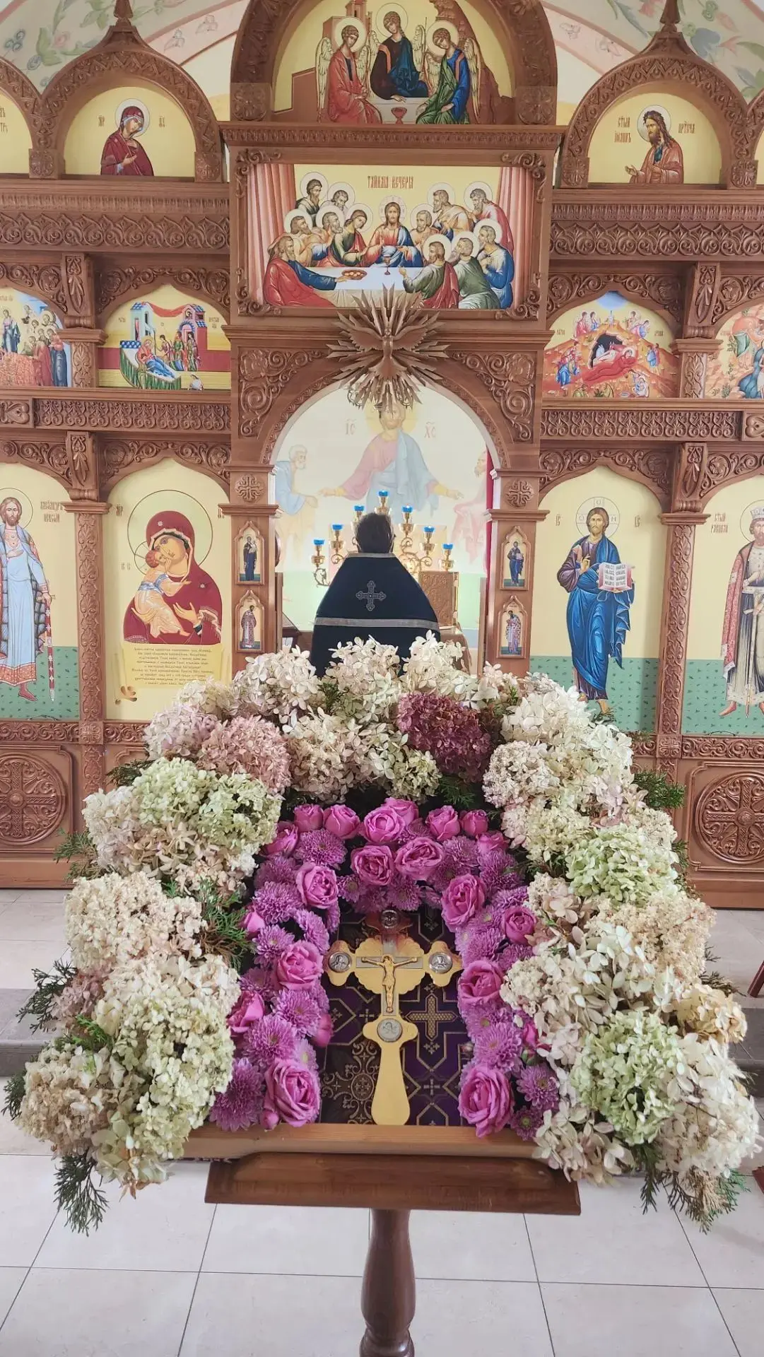 С праздником Воздвижения Креста Господня!