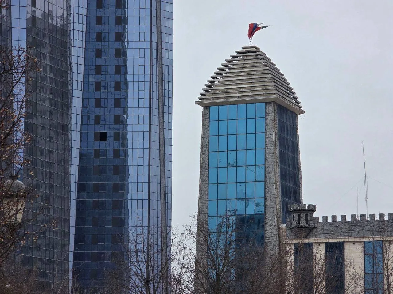 Рубрика «Фото дня»!📸  📌Это место узнаётся с первого взгляда. ГГНТУ — университет, который со времене