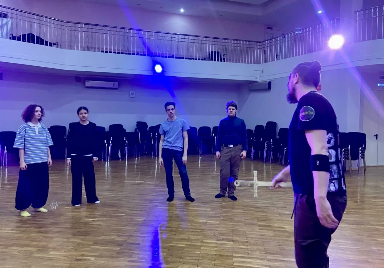 ⚔️ Театр, в котором искры летят не только со сцены!  На прошлой неделе наш театр «Как-То Так» отправ