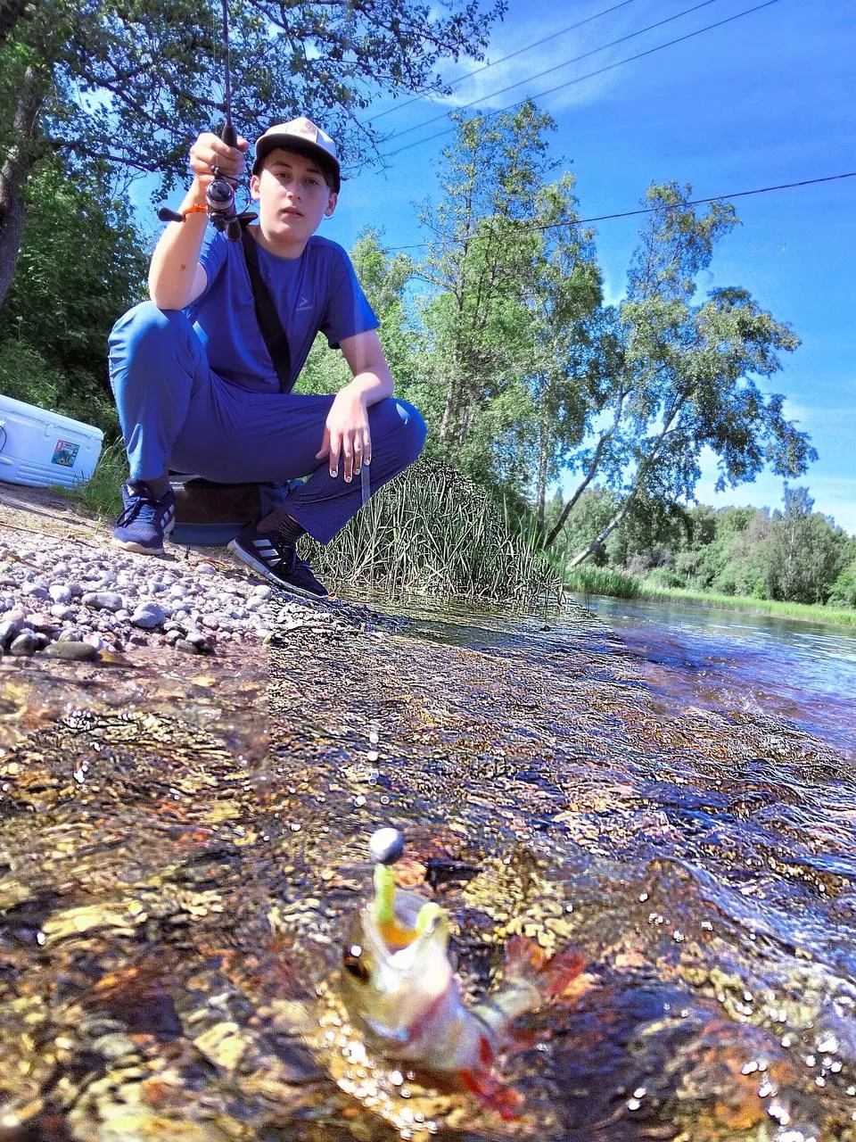 🗓 12.06.26
🌊 р. Тихая
🎣 Спиннинг
➖
По пути из Карелии сделал привал на речке Тихой. 
Ну и как без