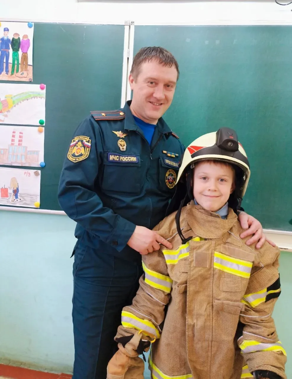🔥 В ГОСТЯХ У НАСТОЯЩИХ ГЕРОЕВ.  🌟В рамках Недели профориентации в нашей школе прошла необычная встре
