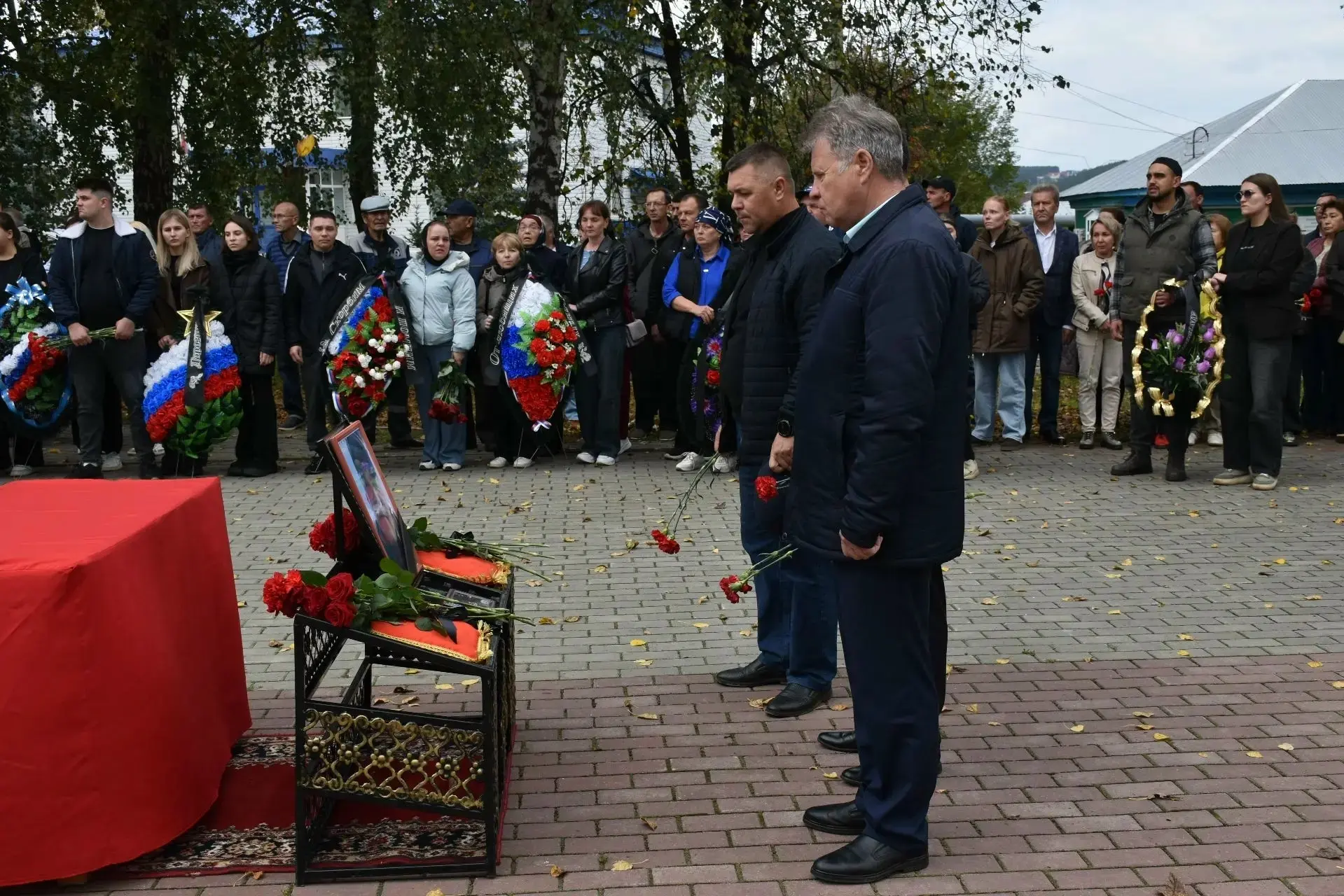 🇷🇺В парке Победы с. Месягутово состоялось прощание с участником СВО Булатом Каировым.