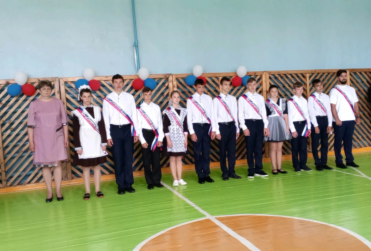 💥💫26 мая в школе прозвенел последний звонок для наших выпускников 9-х классов (Кл. рук. Булова М.В