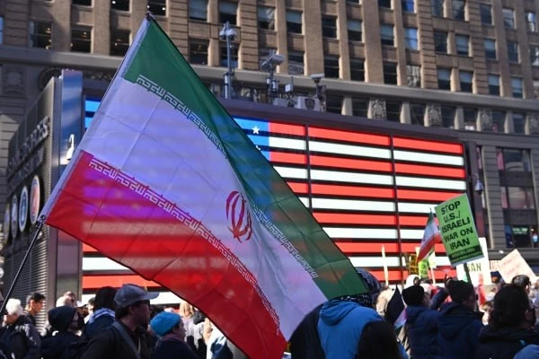 Роман Бабаян: США «буксуют» в Иране