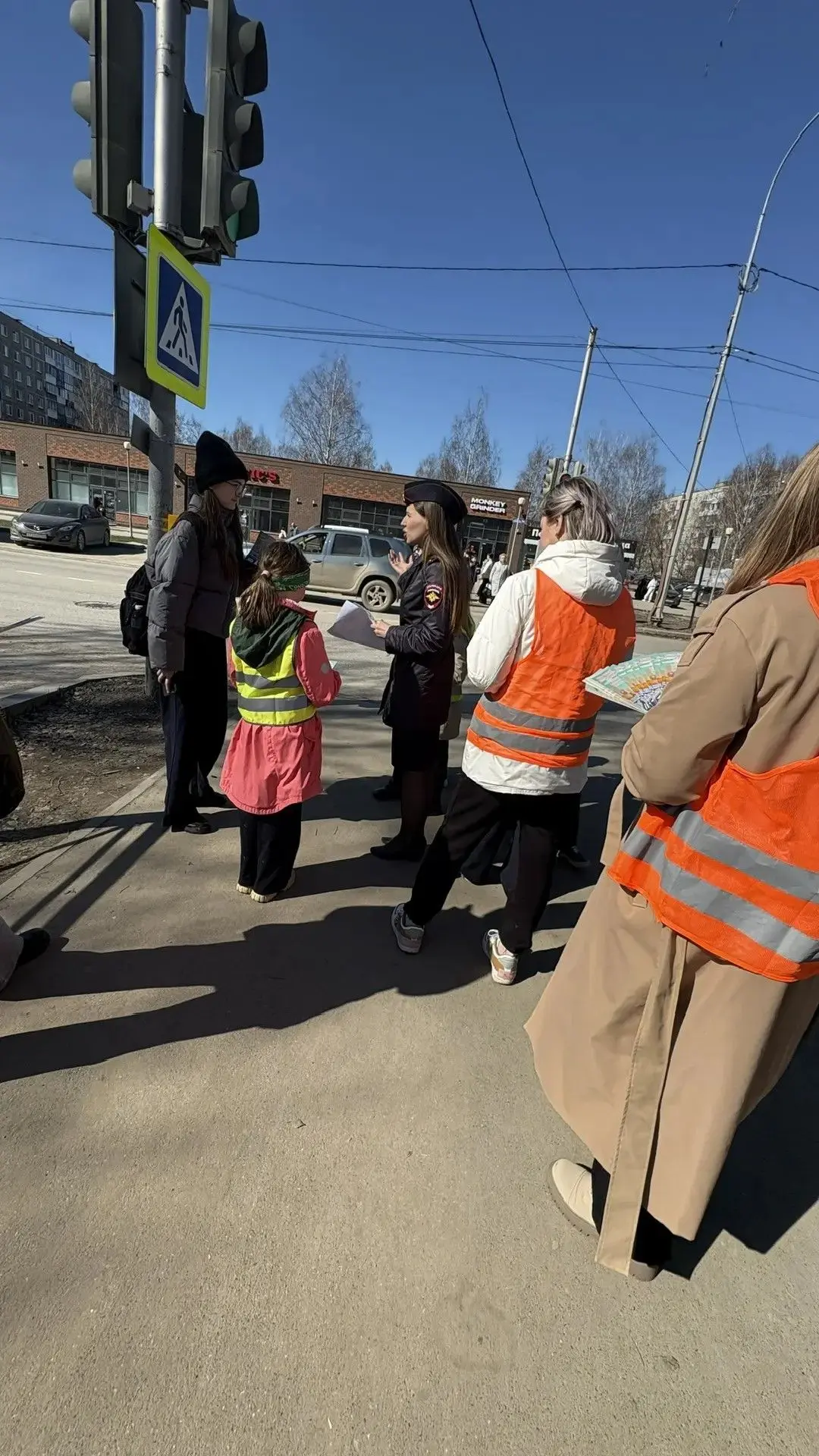 🚸 Родительский патруль в действии!  На этой неделе наш лицей снова стал центром важного события — ро