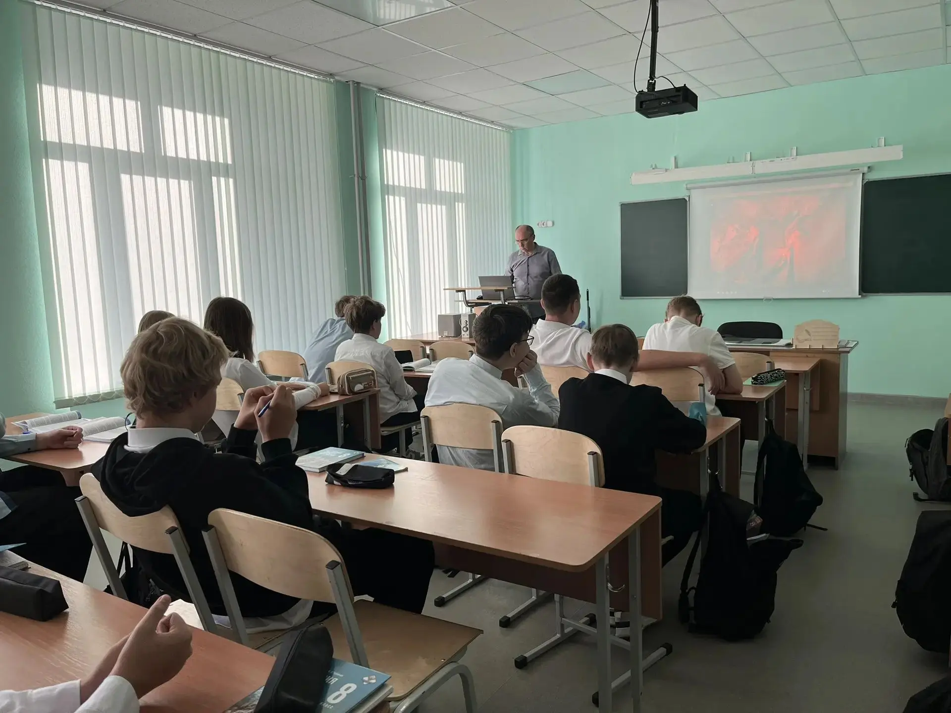 8 А на «Разговорах о важном» говорили о Николае Ивановиче Путилове.#СОШ133