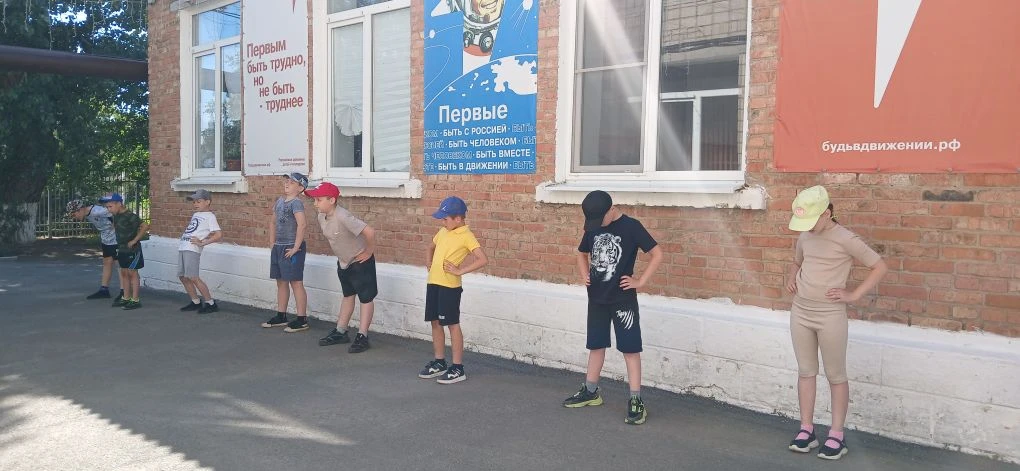 🌞 15 июня, в пришкольном лагере «Радуга» выдался по-настоящему тёплый и насыщенный день. Всё начало