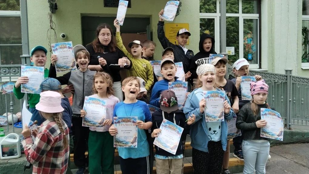 Как мы отметили День России в ГОЛ «Улыбка»!

Сегодня в городском оздоровительном лагере «Улыбка» цар