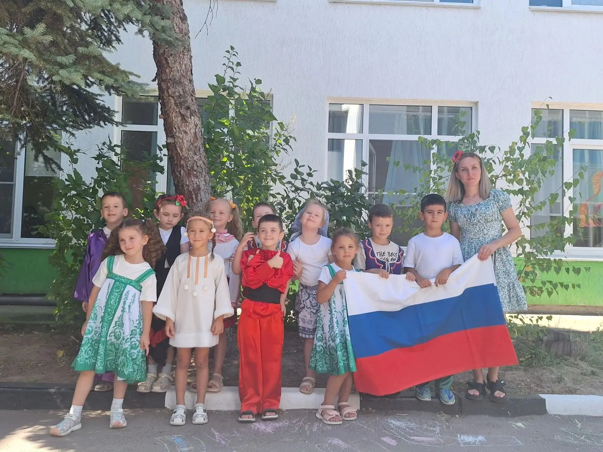 В ожидании праздника - Дня Государственного флага Российской Федерации!