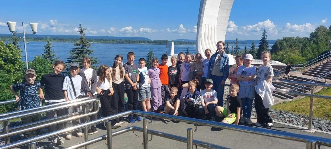 🚌 Увлекательное путешествие «Алых парусов»! ⛵️✨