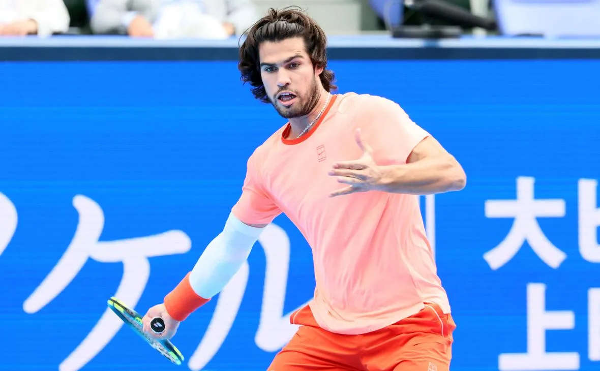 Алькарас снова с трофеем: испанец взял Токио и прервал титульную паузу 🎾
