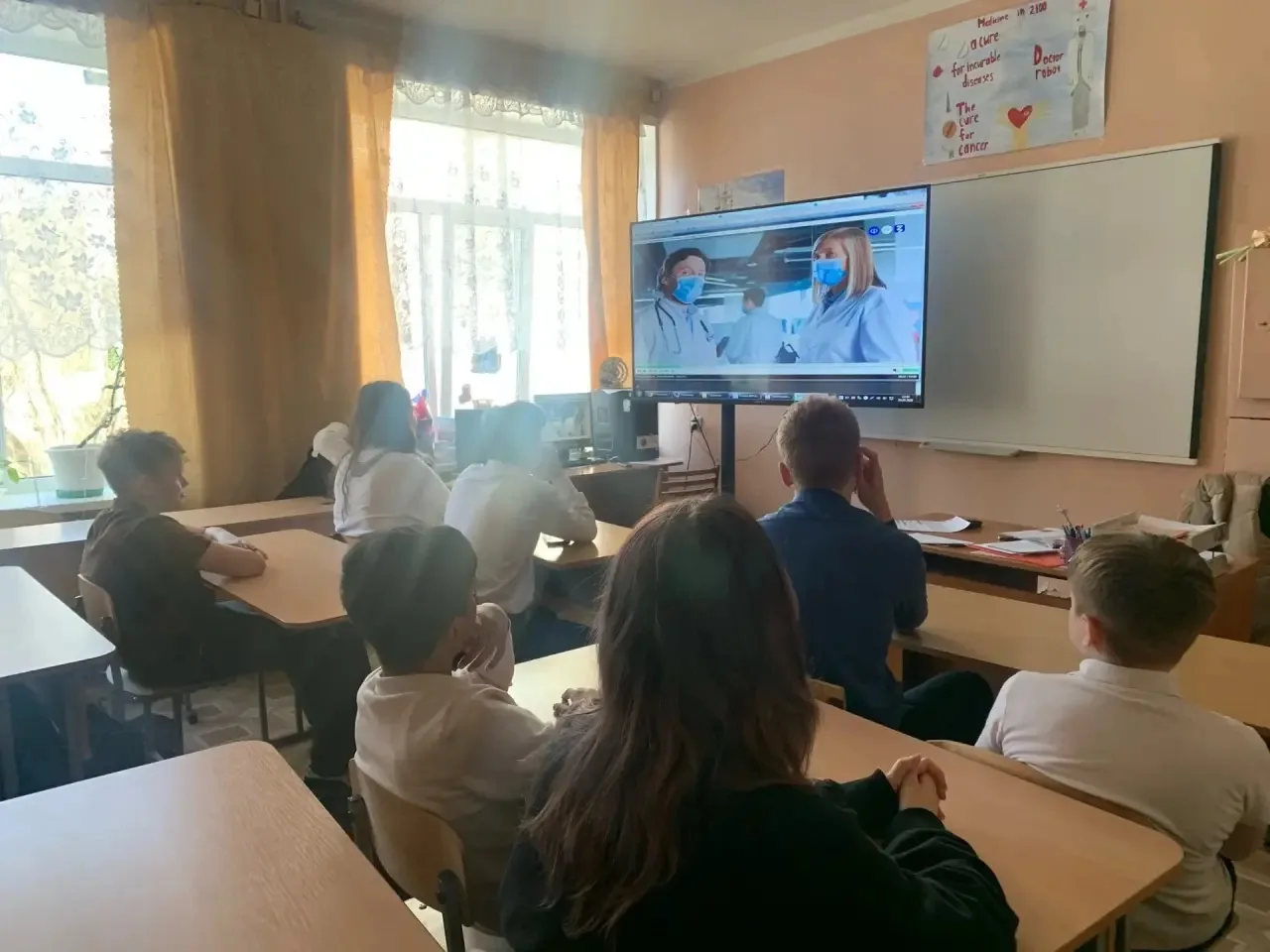 🩺 «Россия здоровая»: медицина и фармацевтика. Сегодня в рамках курса «Россия — мои горизонты» наши р