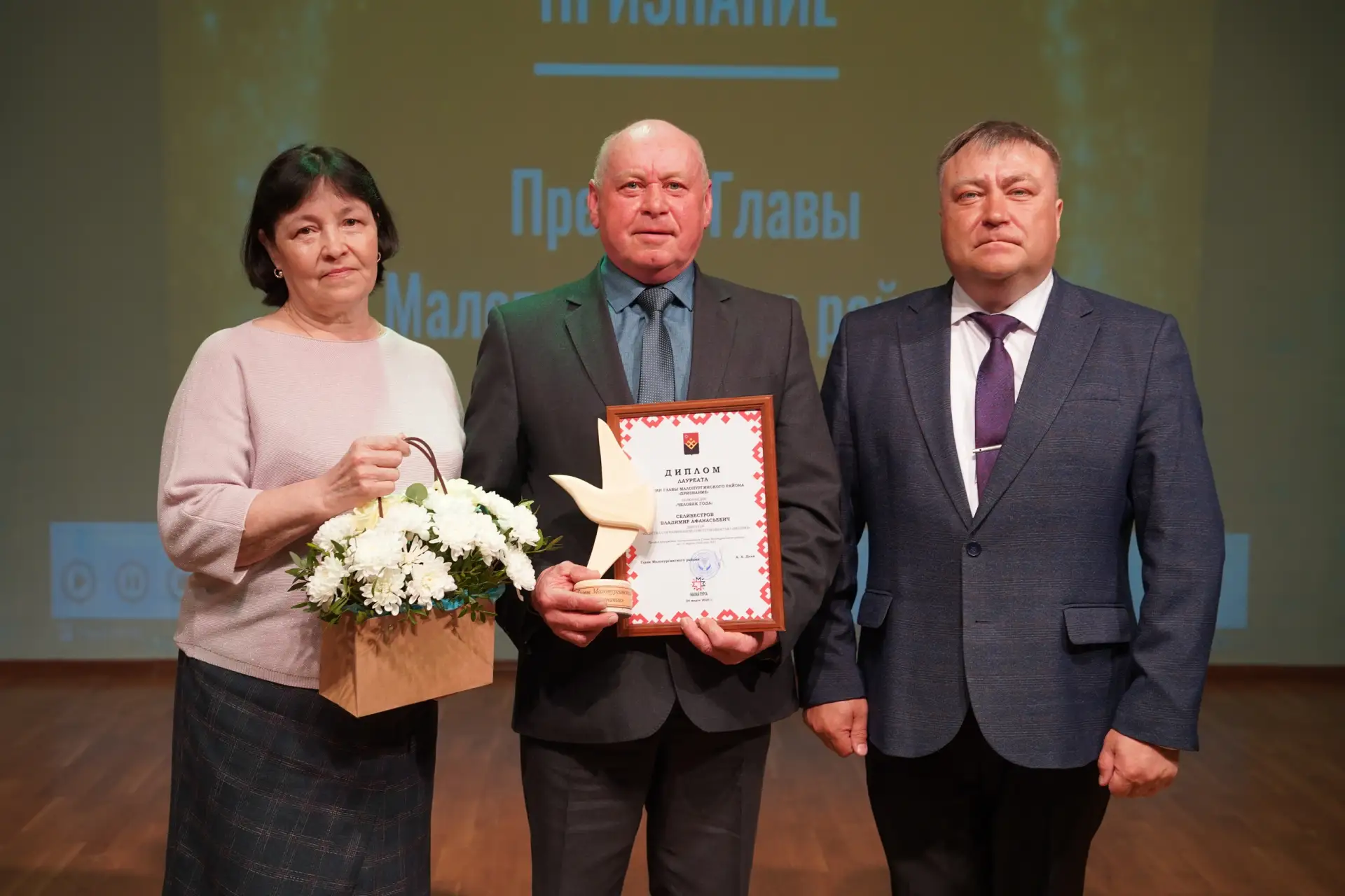 Они не ждут громких аплодисментов. Просто каждый день делают своё дело - честно, ответс...