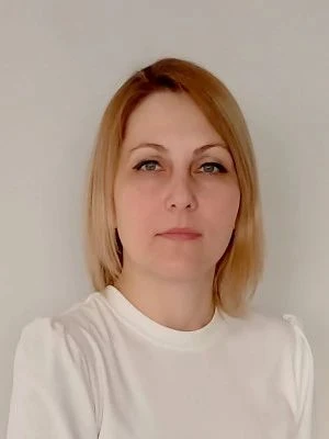 Здравствуйте! Я ваш учитель, Анна Сергеевна 👋