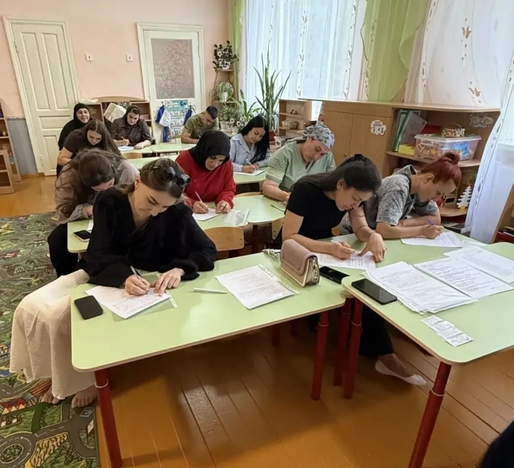 Перед началом учебного года в группе «Непоседы» воспитатели   Саакова С.А., и Голова Т....