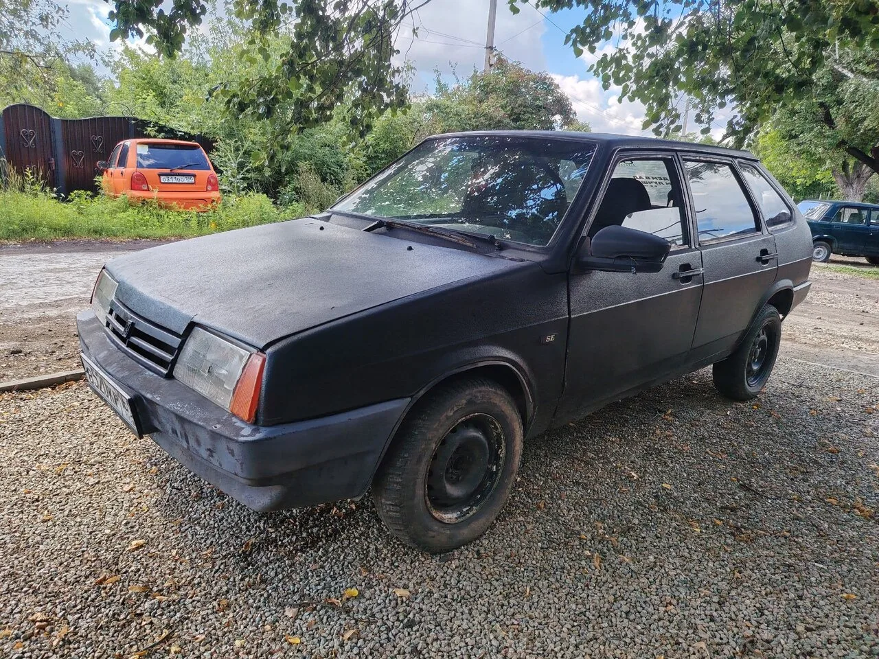 Продам ваз 2109 на полном ходу авто сел и поехал цена 90 торг г Енакиево+79495773715 по документам П