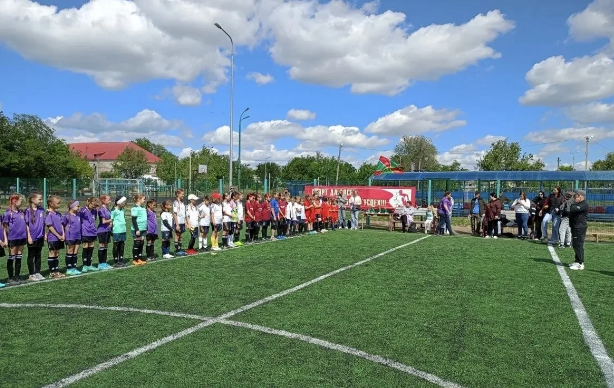В конце прошлой недели наши девочки 2015-2016 г.р. приняли участие в соревнованиях по футболу в р.п.