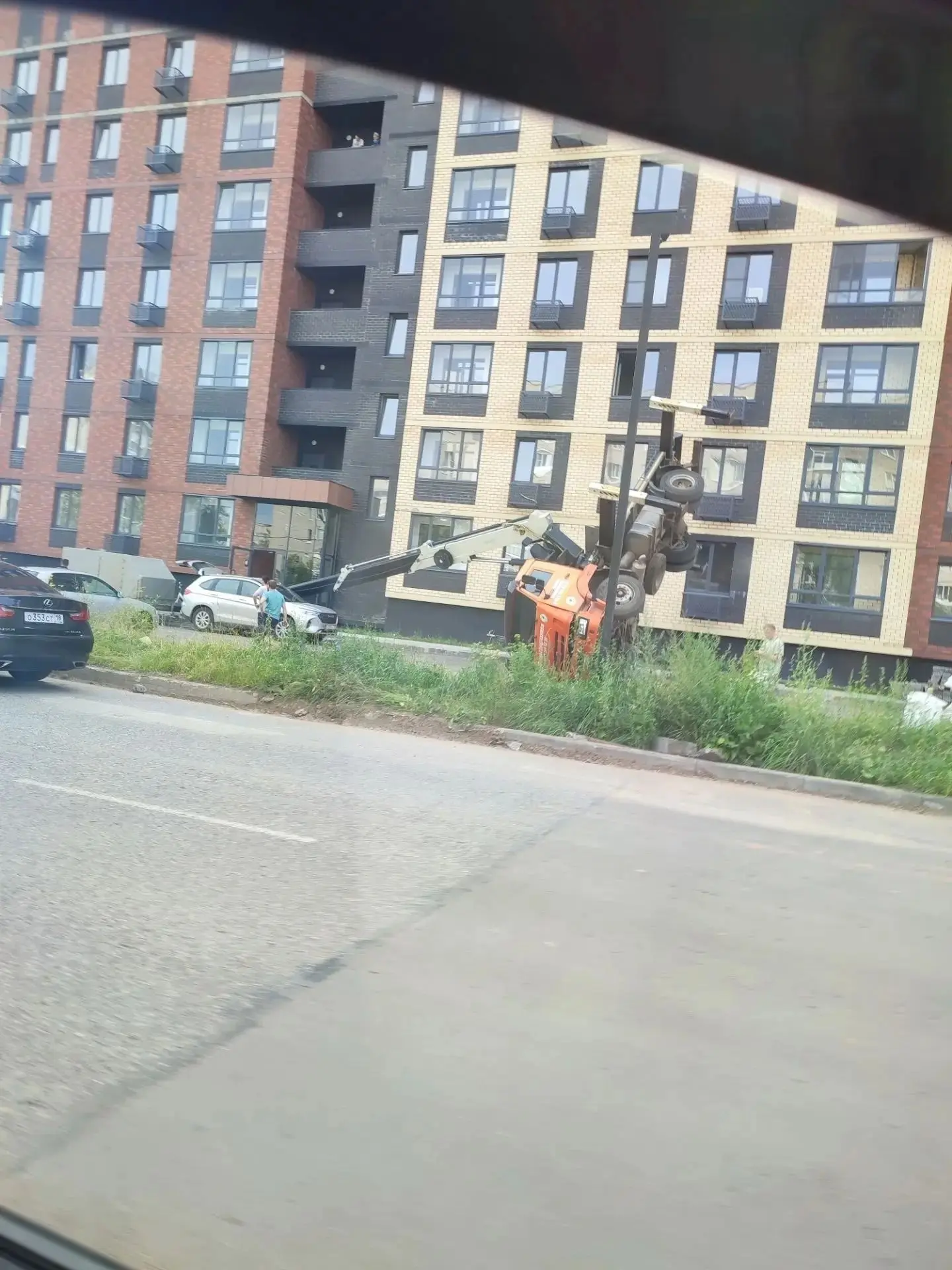 На ул Пехтина вышка упала😨

Подписаться