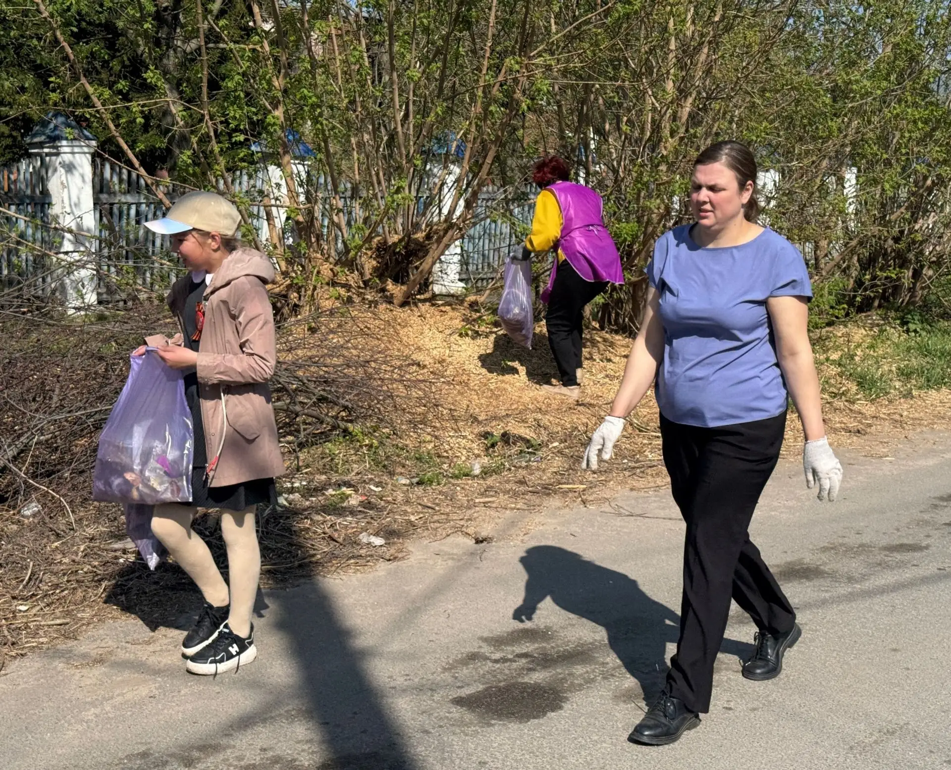 🌿 В Вязниках  прошел традиционный субботник.  Накануне трудовые коллективы и активные жители убирали