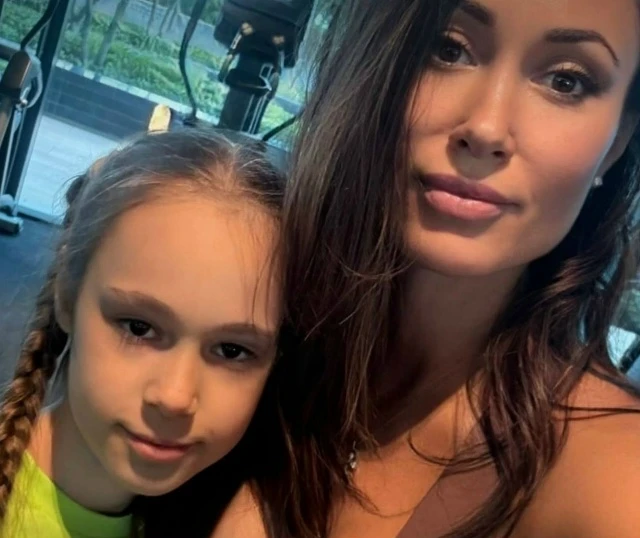 Первый юбилей без папы: Елена Товстик откровенно рассказала о семейной боли 💔