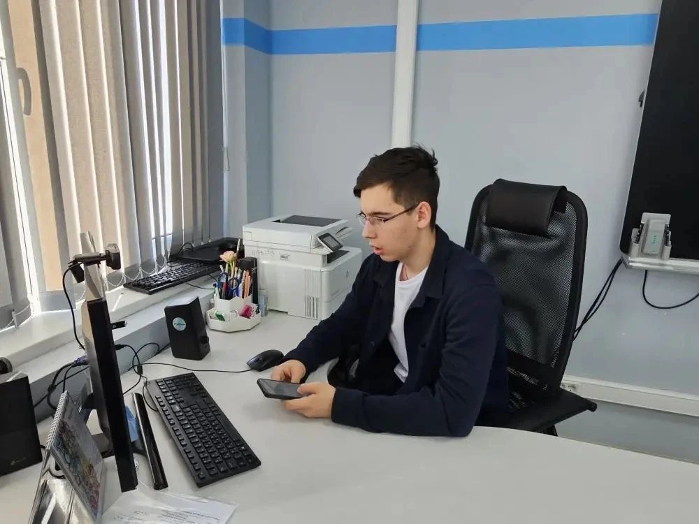 🚀 Будущее начинается здесь и сейчас!  Сегодня в нашей школе — по-настоящему значимый день: проходит 