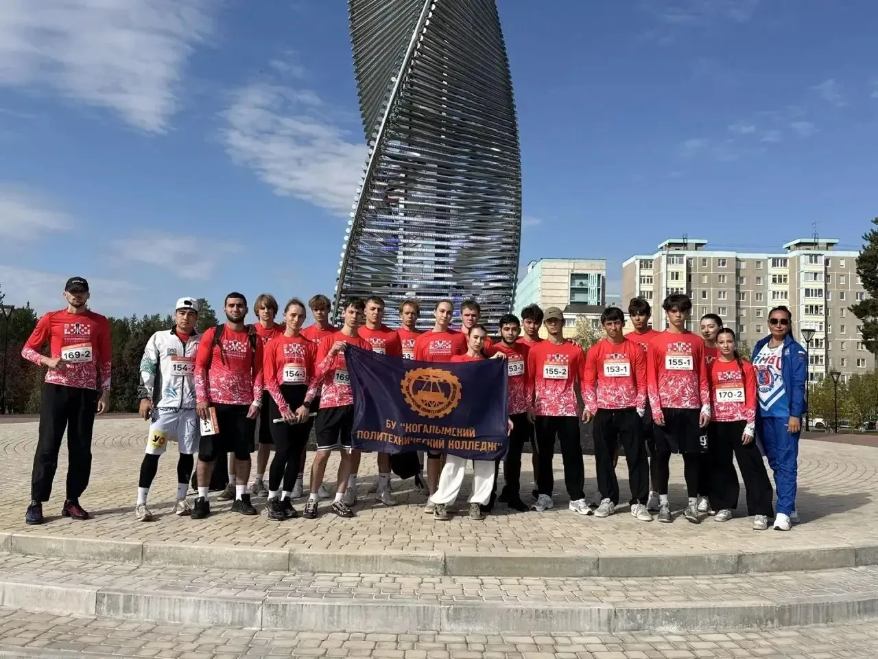В сердце V Международного Когалымского полумарафона!