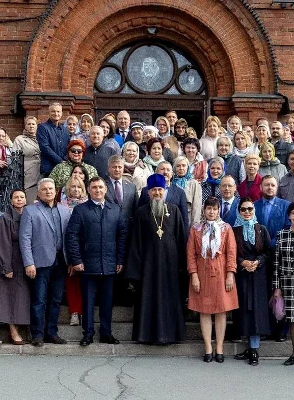 Утро в Новосибирске началось с колокольного звона!