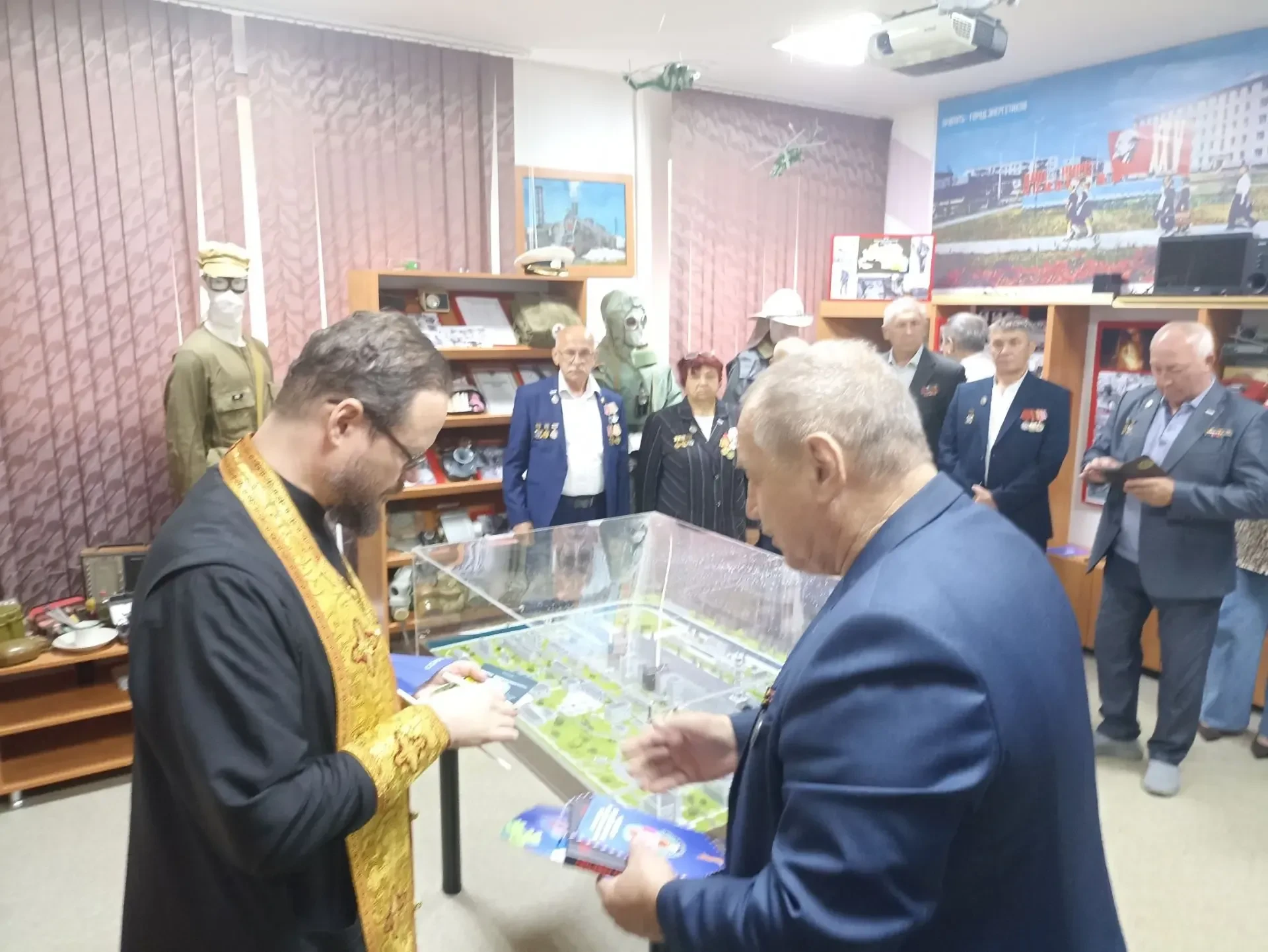 Сегодня в головном офисе ВООО «Союз «Чернобыль» произошло немало трогательных и торжест...