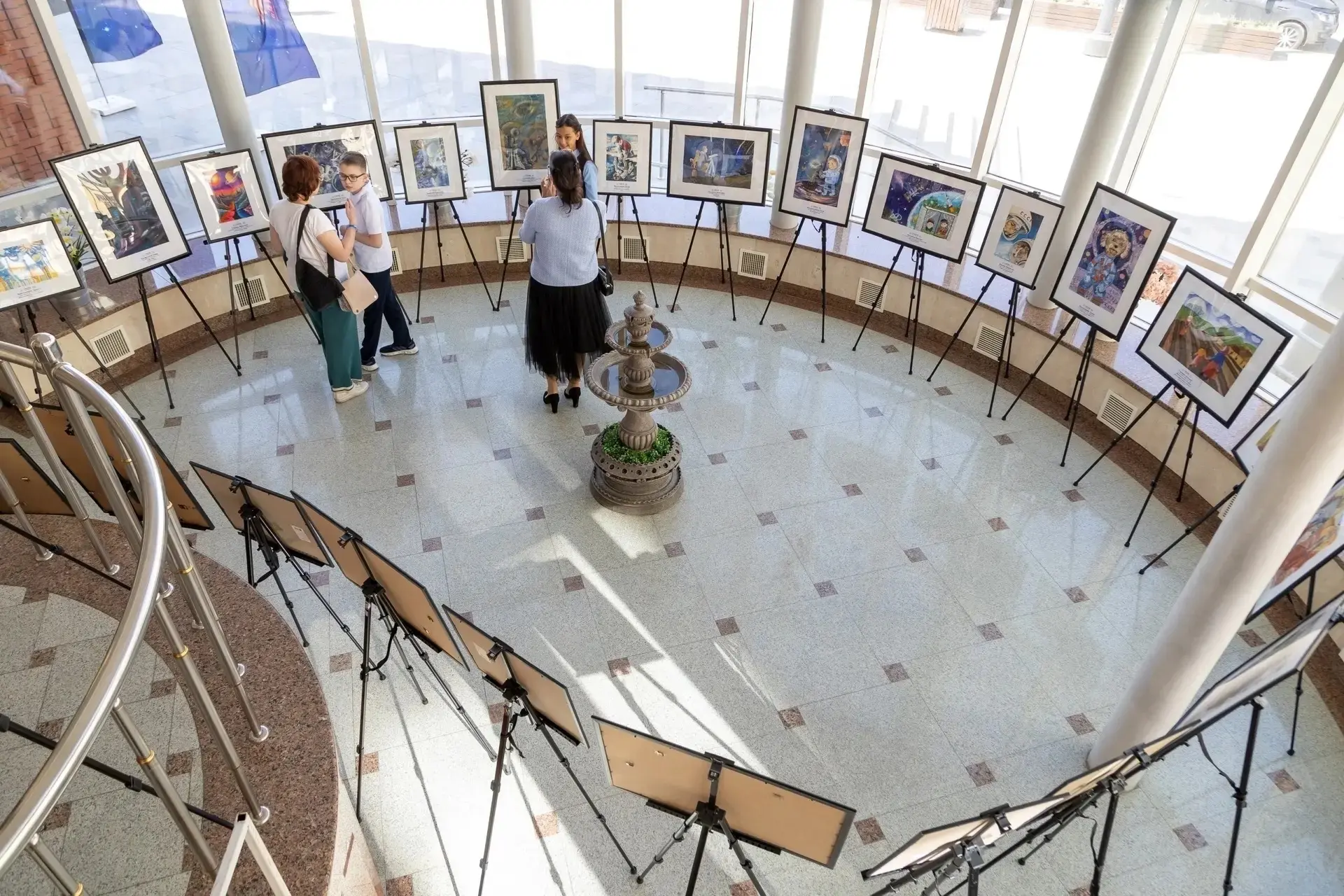 🎨🖼 21 мая 2026 года в национальном Молодежном театре им.Мустая Карима состоялась церемония награжден