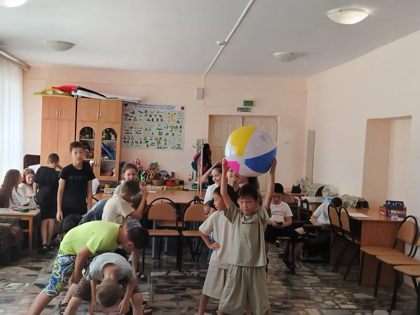 В клубе по месту жительства «Алый парус» для ребят из пришкольного лагеря «Непоседы» МКОУ СОШ № 2, о