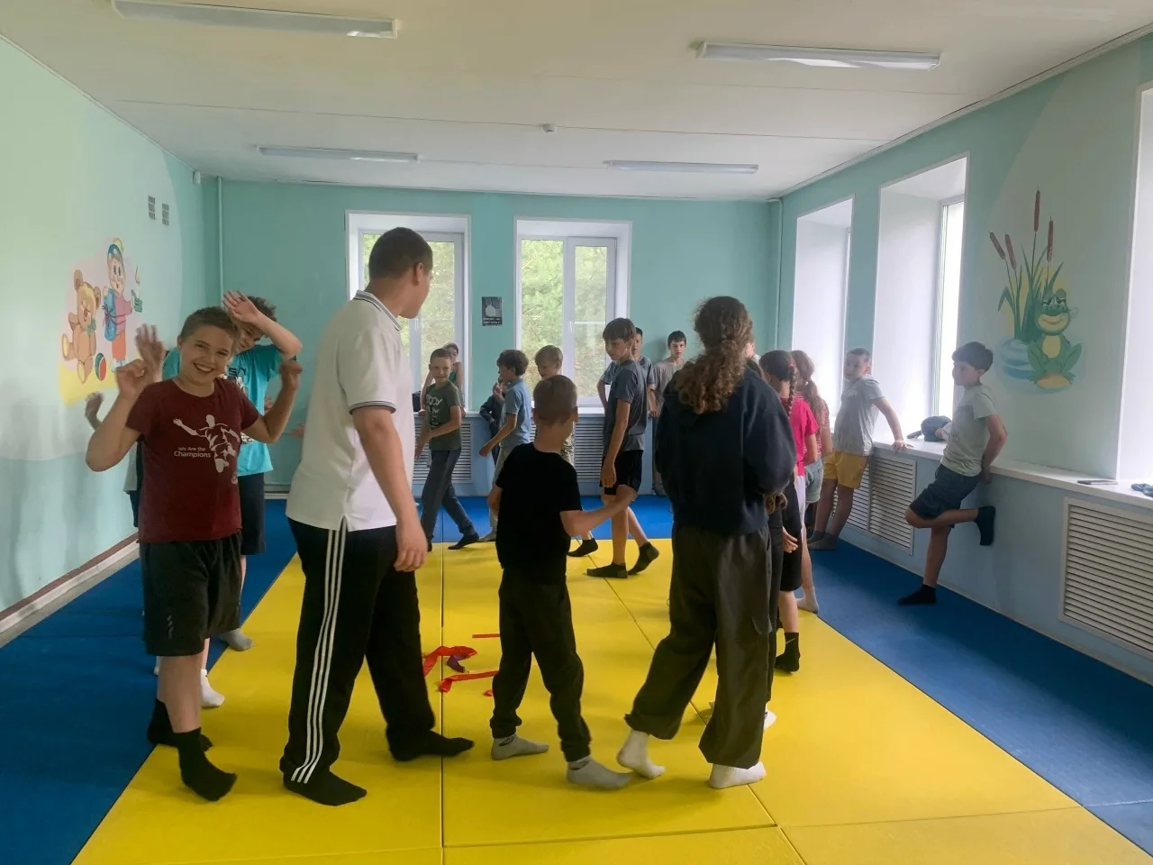 Библиотека пришла к нам в гости!
Сегодня сотрудник центральной детско‑юношеской библиотеки посетил о