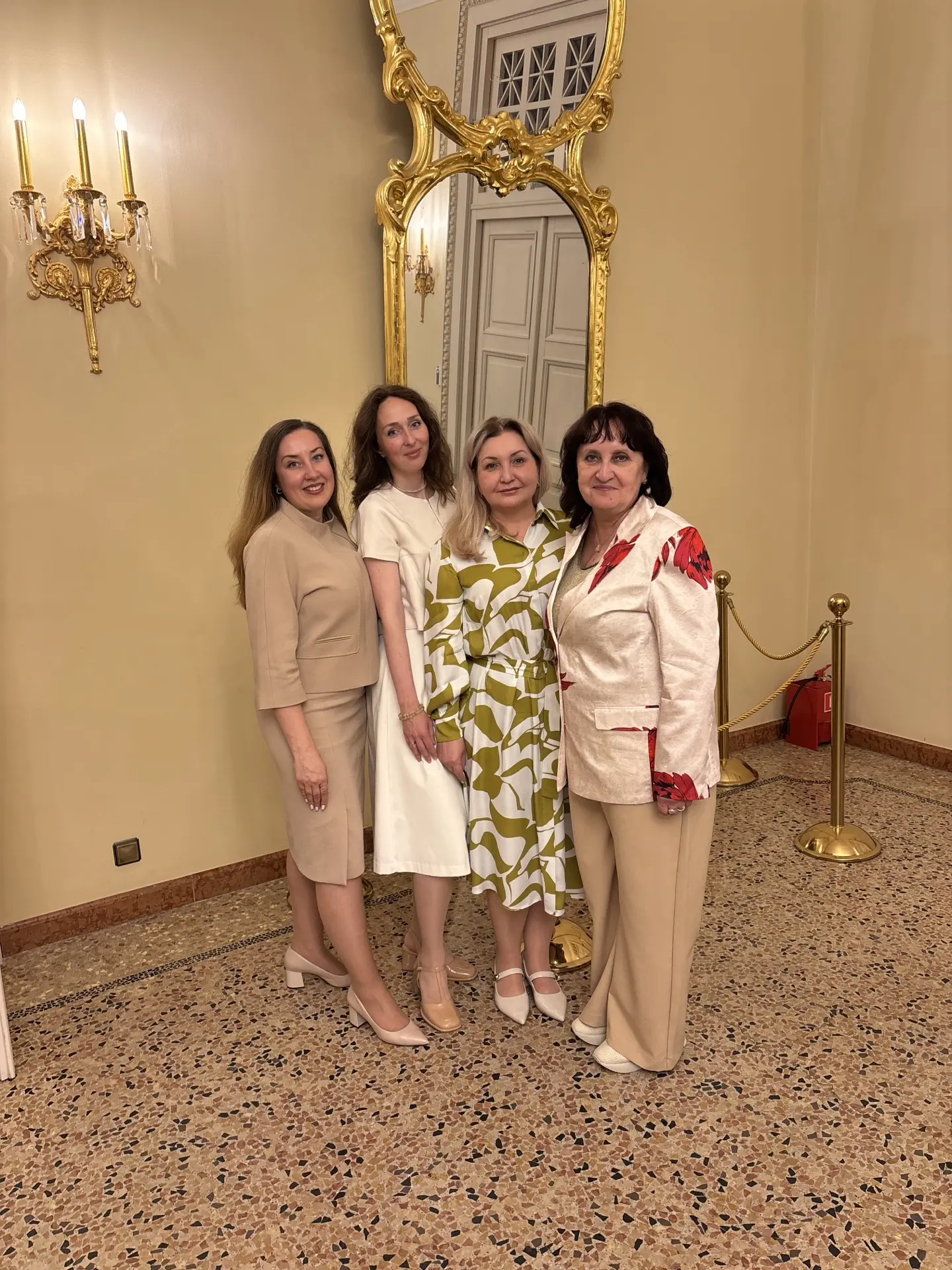 Праздник для тех, кто всегда рядом

💫В Большом театре впервые прошёл торжественный вечер, посвящённ
