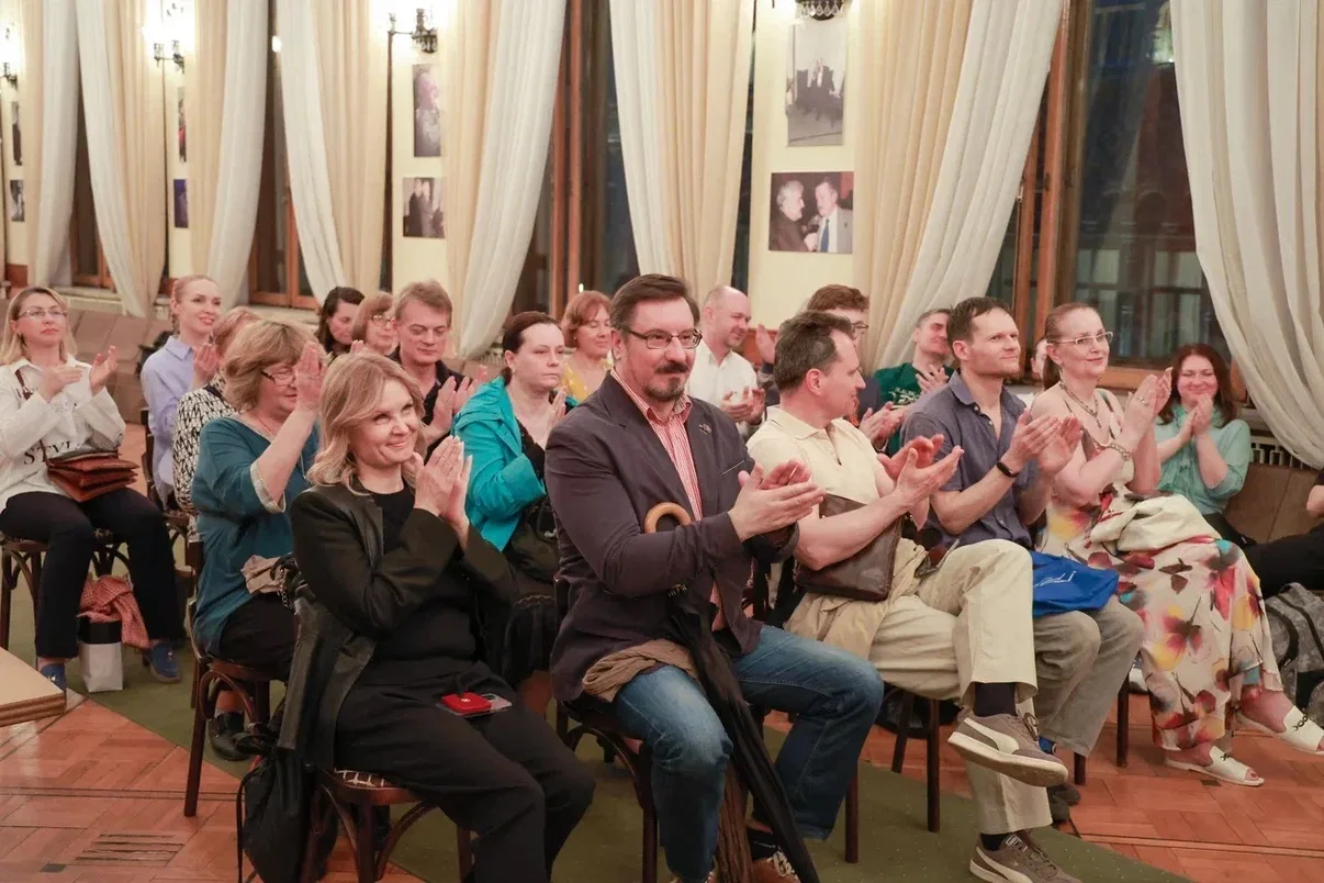 «Насколько я могу судить, мозг так же, как и мышцы от усилий укрепляется и тренируется. То, что вы в