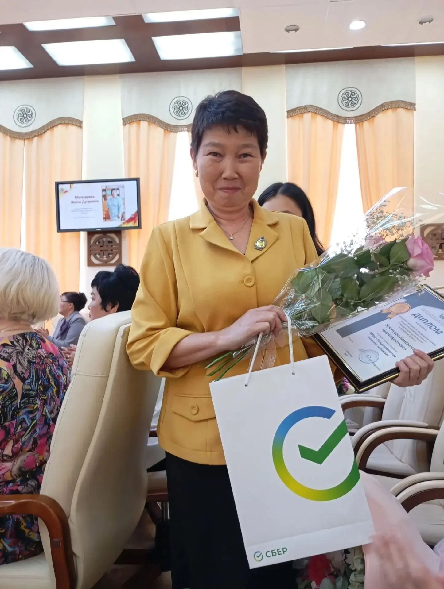 🎉✨ Сегодня в Правительстве Республики Бурятия прошло торжественное награждение победит...