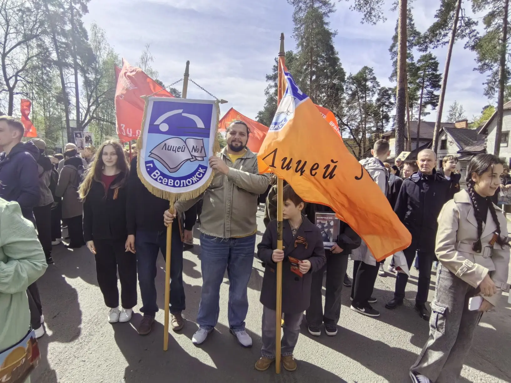 БЕССМЕРТНЫЙ ПОЛК ЛИЦЕЯ: МЫ ПОМНИМ, МЫ ГОРДИМСЯ