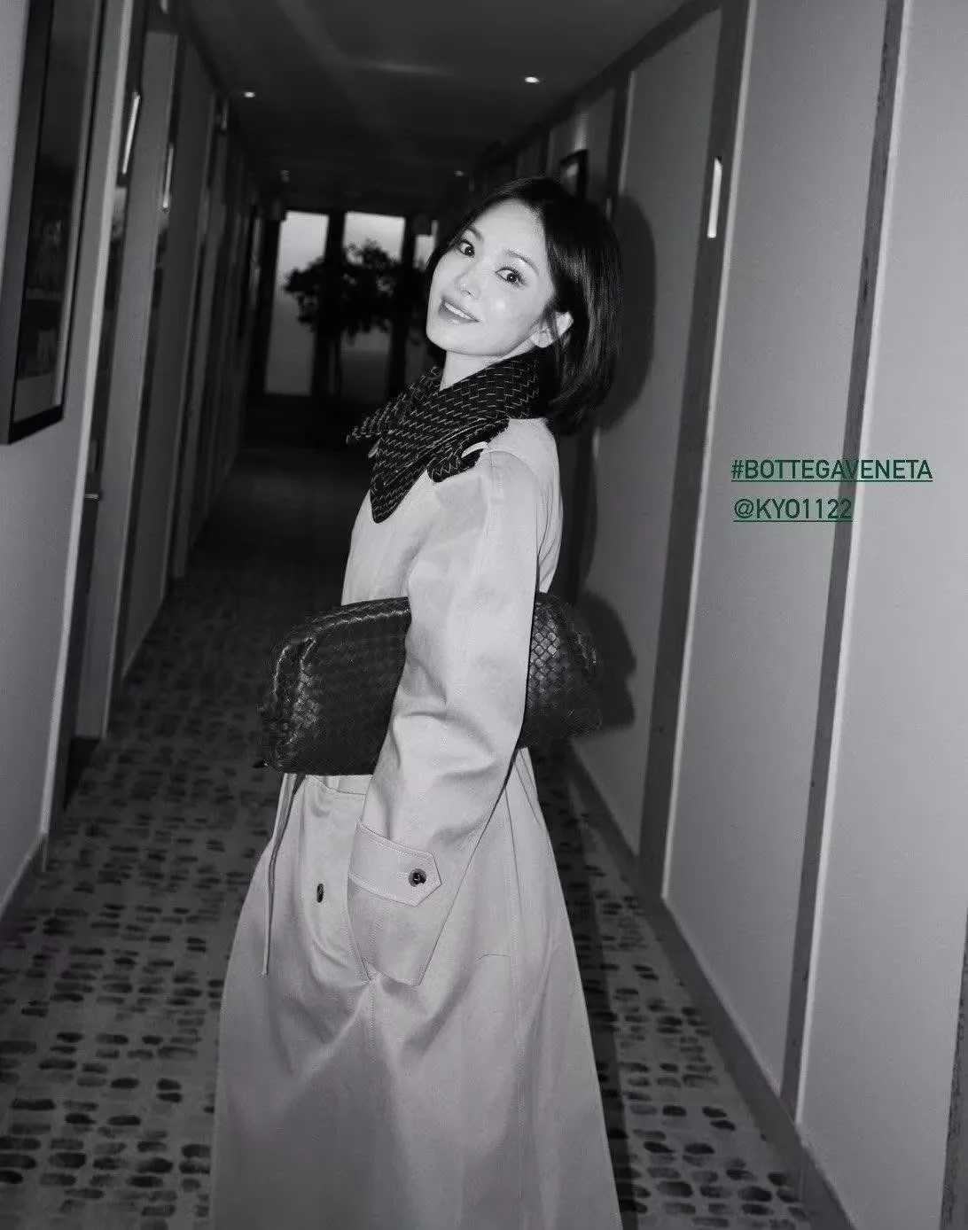 Сон Хе Гё посетила показ Bottega Veneta Весна/Лето 2027 на Неделе моды в Милане.