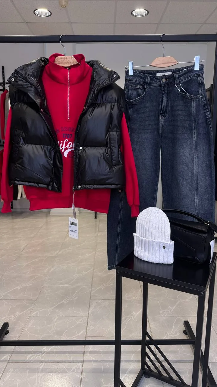 Свитшот 3.490₽ (3.141₽)
