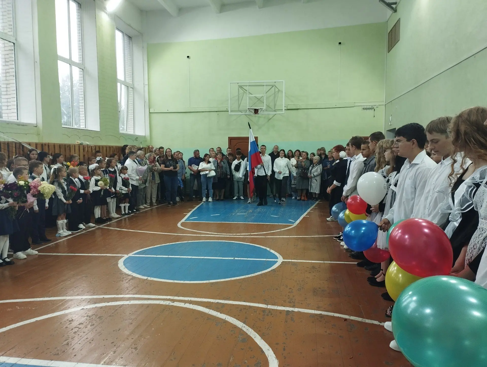 🎉 День знаний — 2026–2027: торжественная линейка прошла ярко и трогательно! 🎉