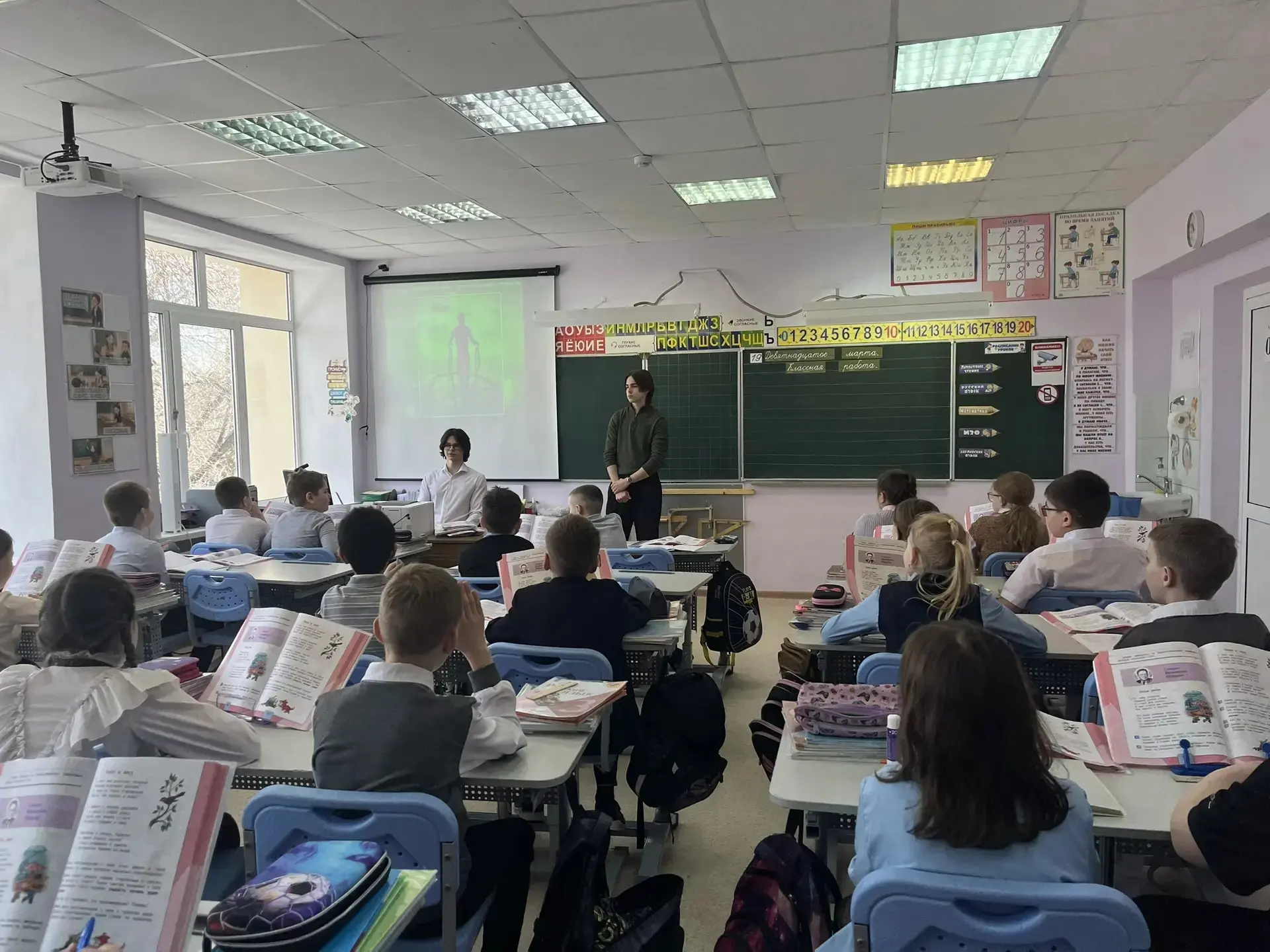 19 марта успешно состоялся "Марафон здоровья", во время которого обучающиеся 9ЕЖЗИКЛ и 10Д классов п