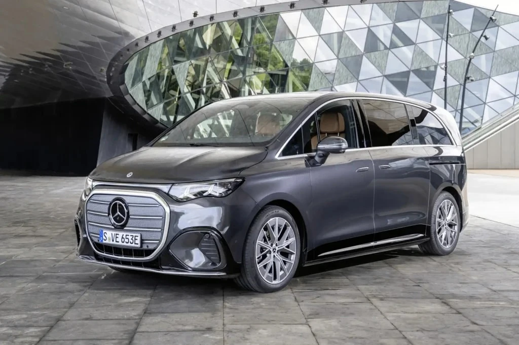 Электрический минивэн Мерседес VLE получил тюнинг-пакеты AMG Line и AMG Line Plus