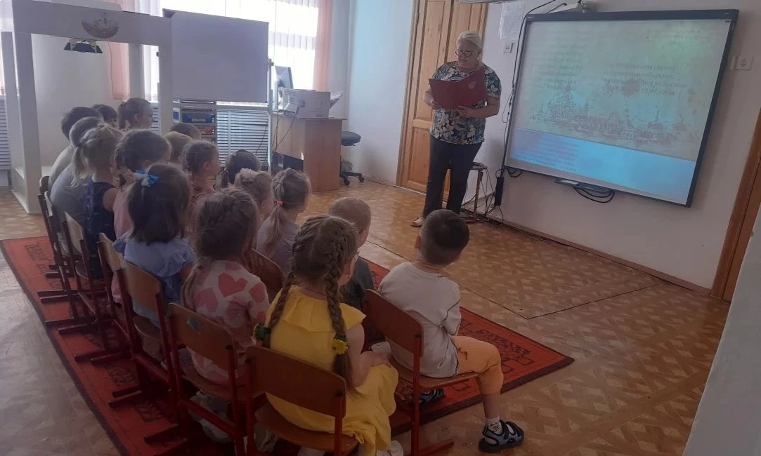Бояться терроризма нельзя!

Сегодня в нашем детском саду "Улыбка" была проведена тематическая беседа