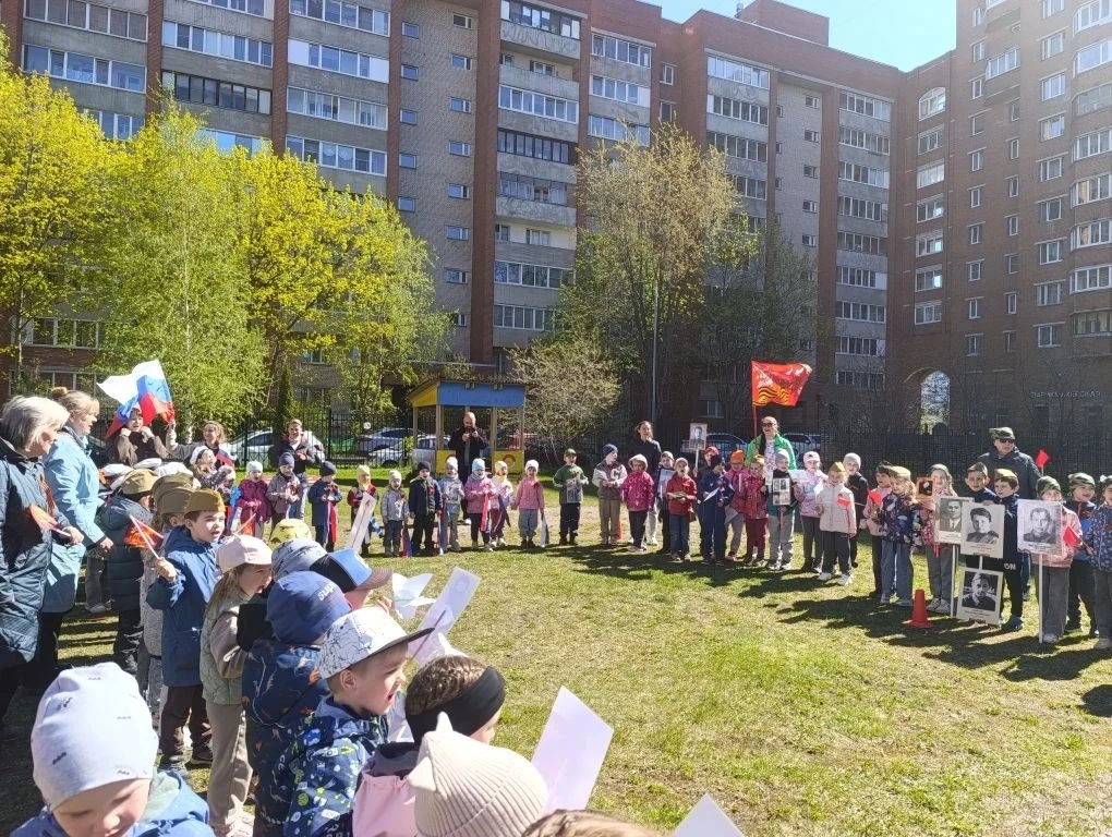 ДЕНЬ ПОБЕДЫ в дошкольном отделении.  Ежегодно в честь праздника Победы мы проводим с нашими дошколят