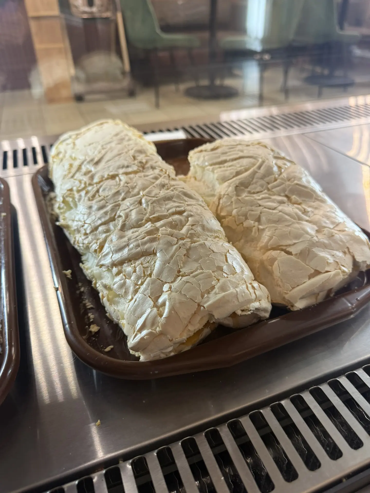 Меренговый рулет