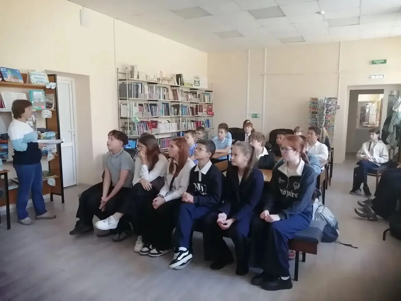 💥Исторический экскурс от Центральной библиотеки для 6б класса "Их именами названы улицы"