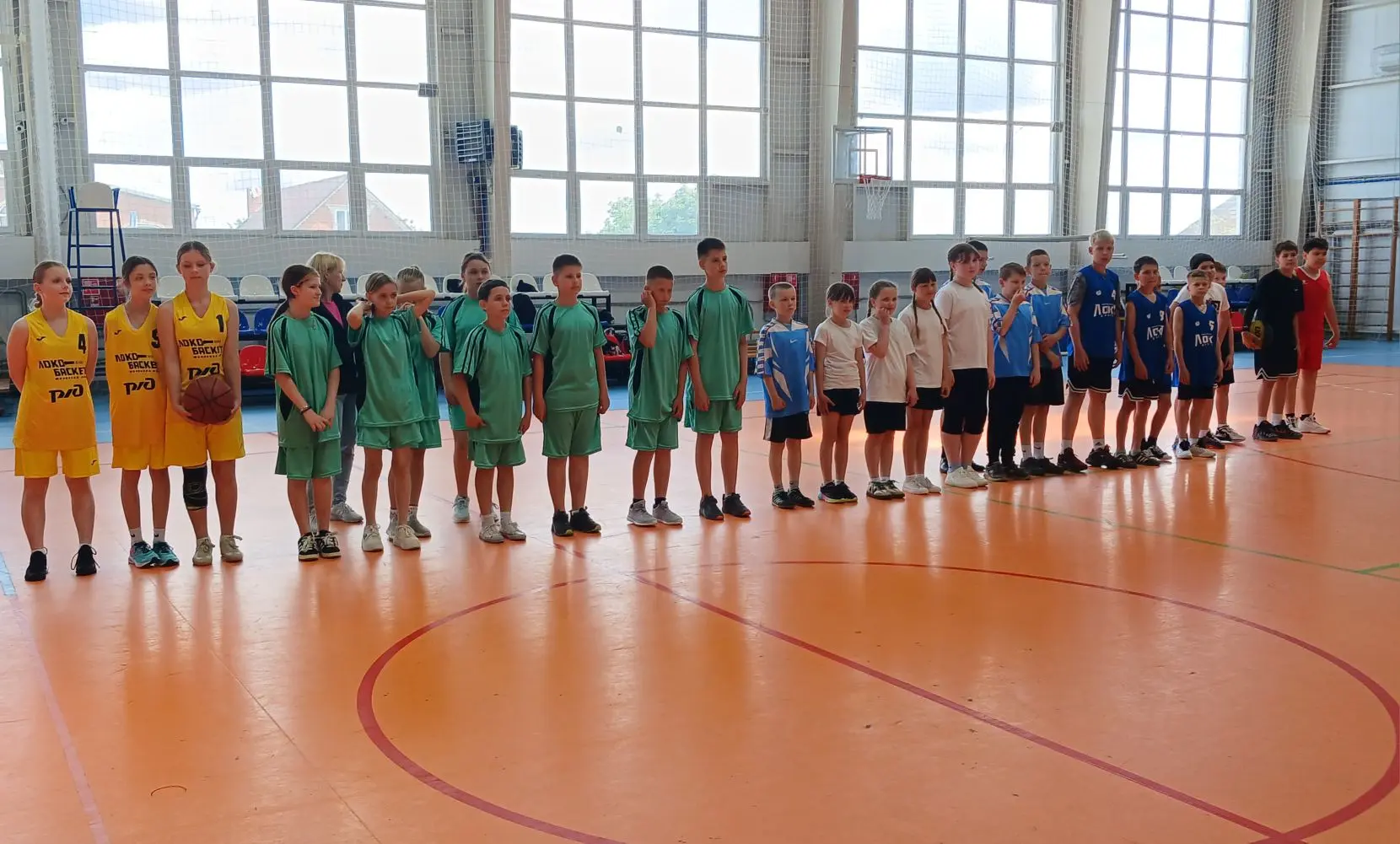 🏀 29 мая прошла вторая игра Всекубанского турнира по уличному баскетболу среди детских...