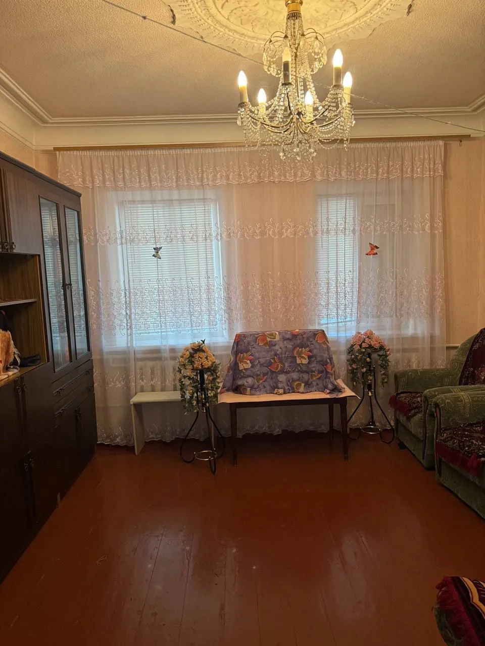 Продается дом (фактически 2 дома на одном наделе)