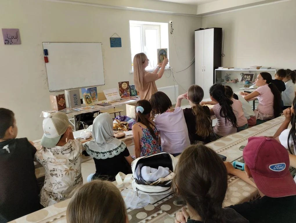 🎨📚 Книга, легенды и творчество – идеальное сочетание летних каникул!

В рамках проекта «Летние при