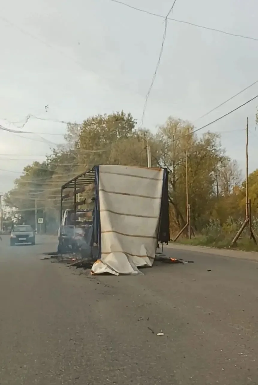 💥 Два мирных жителя ранены сегодня утром в Шебекино в результате удара дрона по ГАЗели.